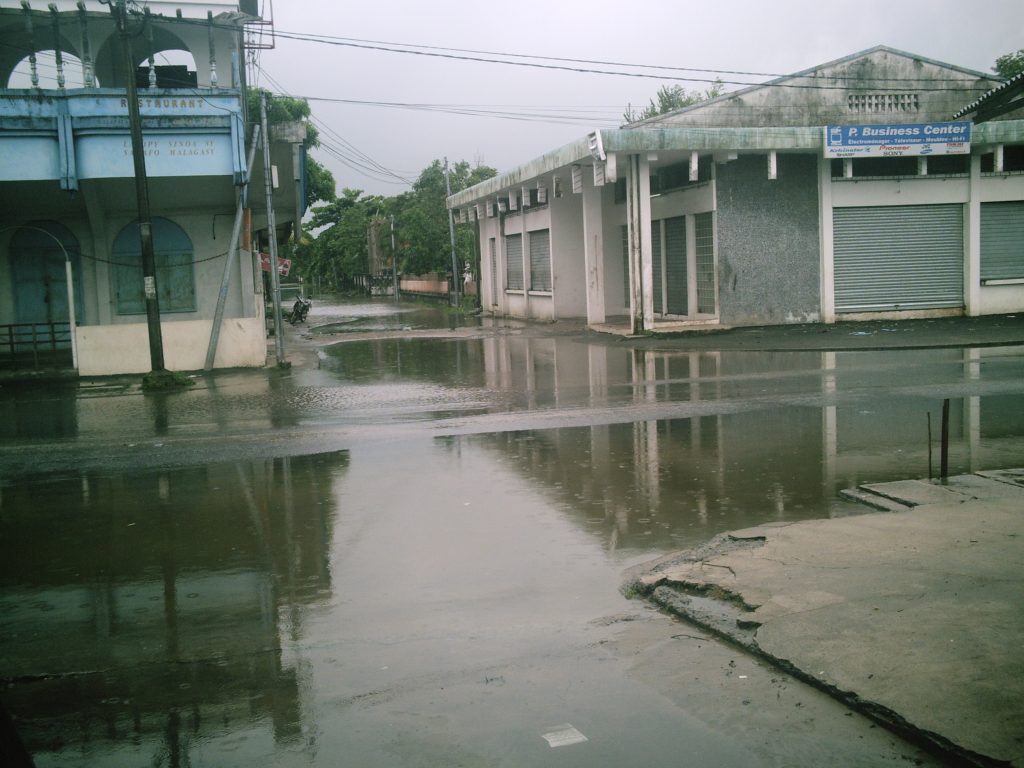 Dimanche de pluie, Tamatave Bd Augagneur, en 2006
